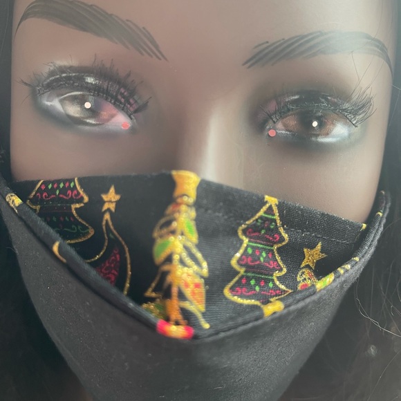 NWT HANDMADE 3-D FACE MASK - Picture 1 of 1